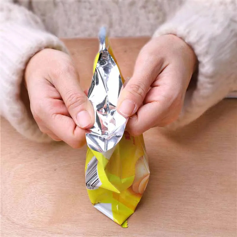 Portable Plastic Heat Bag Sealer & Snack Clip - Keep Food Fresh Anywhere