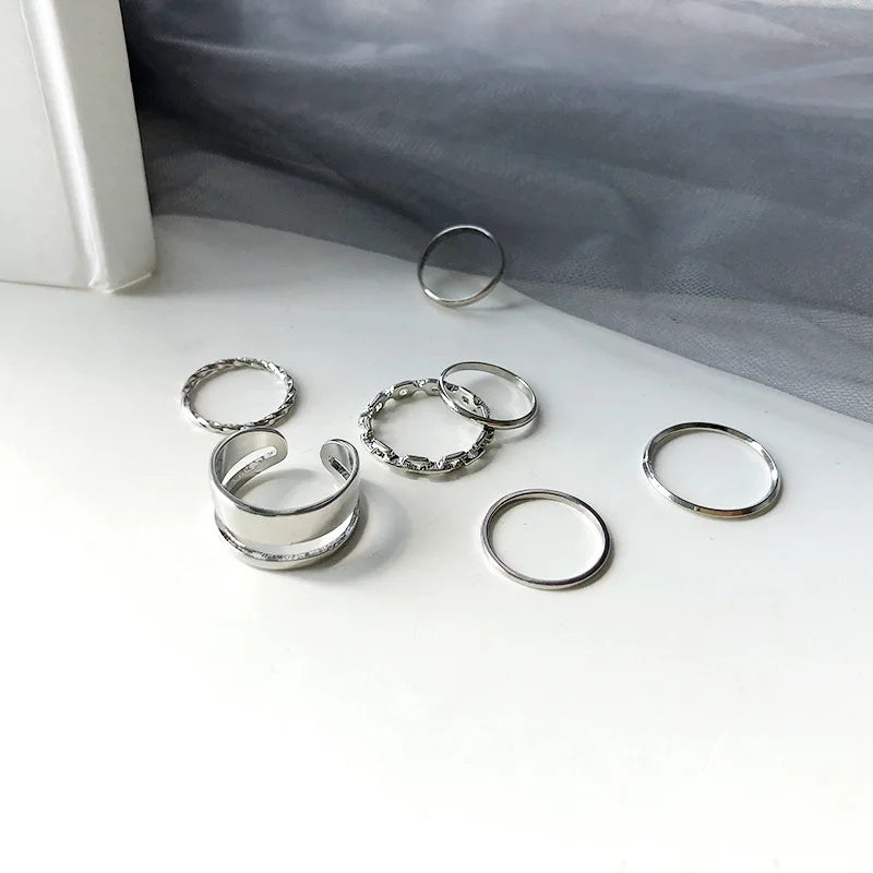 Celestial Spark: 7-Piece Metal Hollow Ring Set