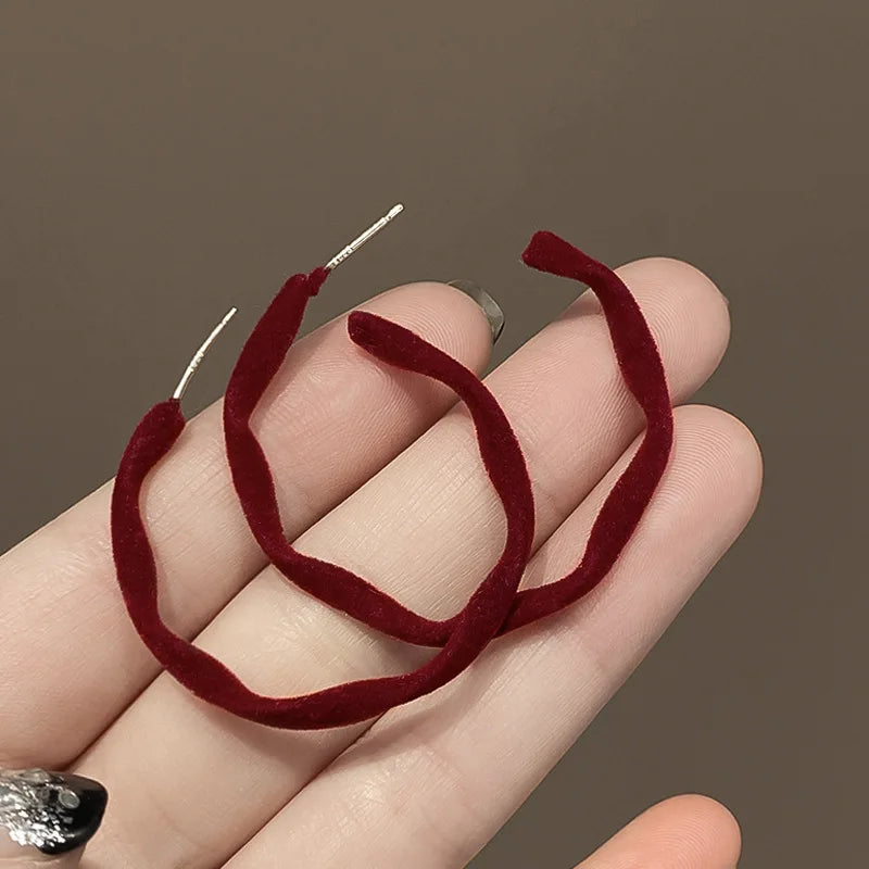 KADRUFI Vintage Red New Christmas Flocking Earrings for Women Bow-knot C-Shape Pearl Rhinestone Drop Earring Jewelry Party Gift