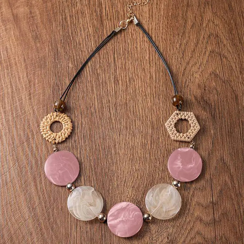 Vintage Handmade Acrylic Pendant Necklace Accessories for Women,  Fashion Jewelry