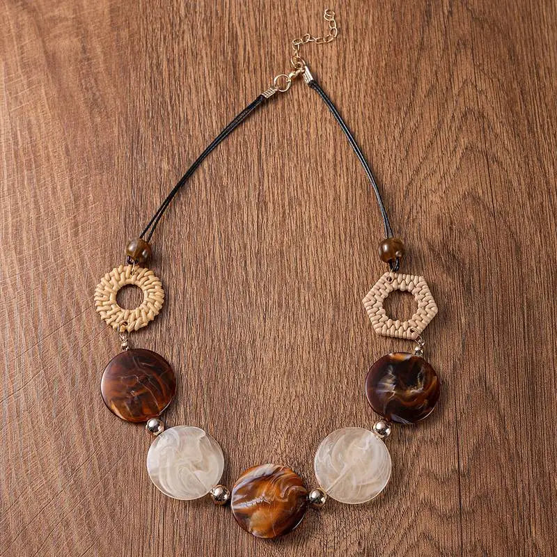 Vintage Handmade Acrylic Pendant Necklace Accessories for Women,  Fashion Jewelry