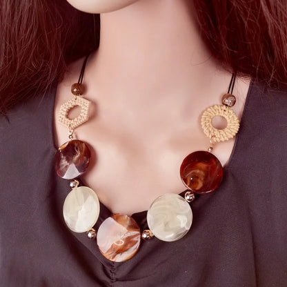 Vintage Handmade Acrylic Pendant Necklace Accessories for Women,  Fashion Jewelry