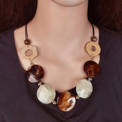 Vintage Handmade Acrylic Pendant Necklace Accessories for Women,  Fashion Jewelry